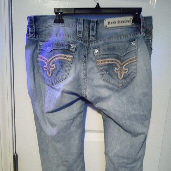 Jeans - Picture 2 of 3